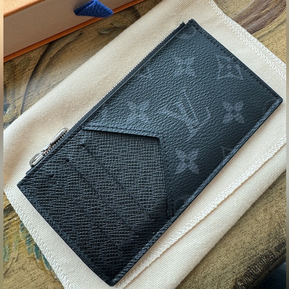 $425 Louis Vuitton Coin Card Holder Wallet Taigarama Monogram M30271 Receipt